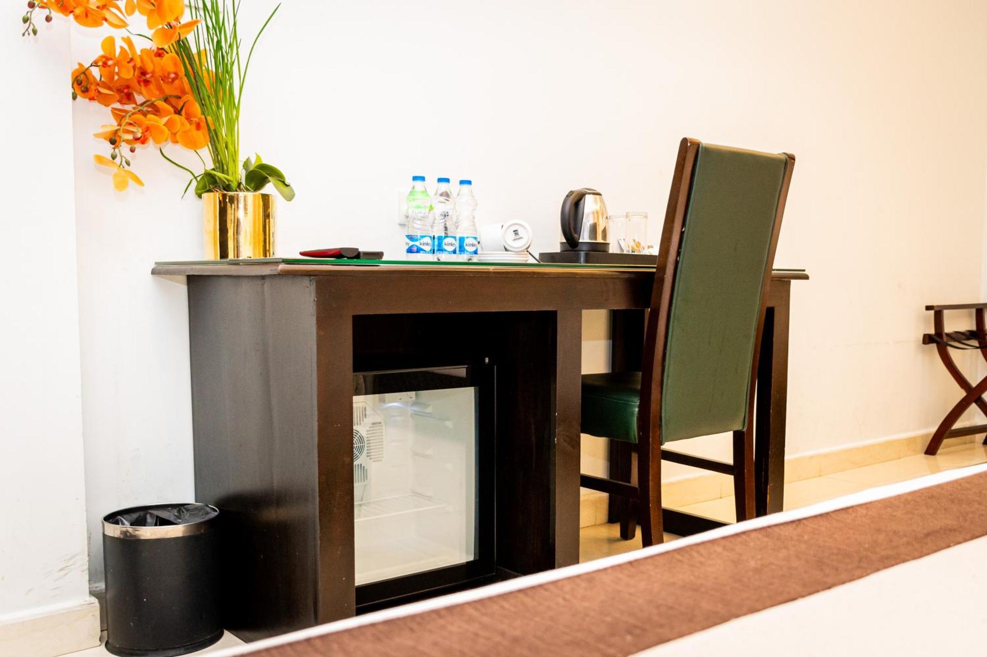 Viveka Hotel Colombo Kalubowila West Екстер'єр фото